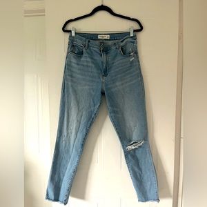 Abercrombie & Fitch Women’s Skinny Jeans